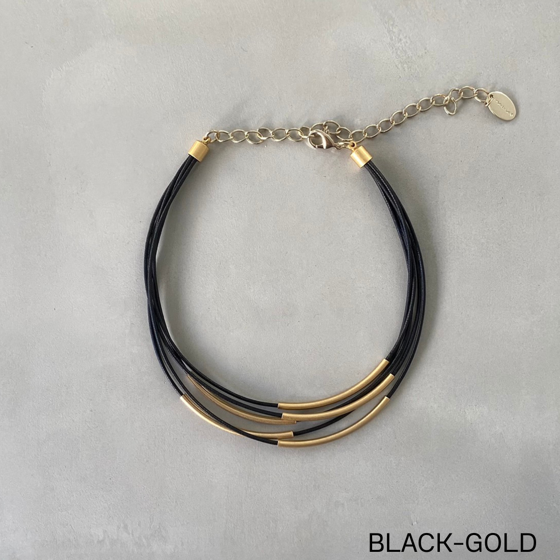 520215 Five layer Choker