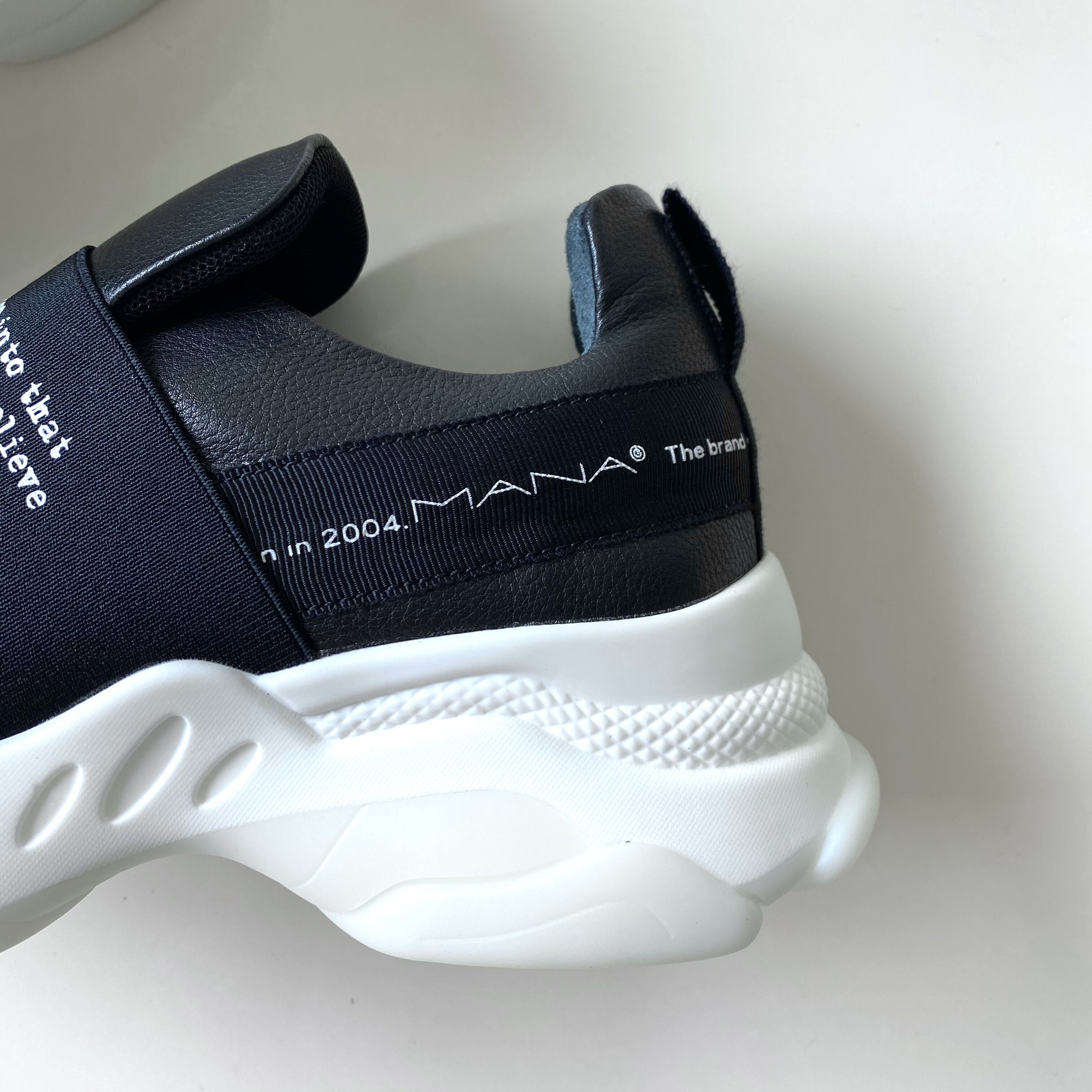 516063 Typelite Sneakers