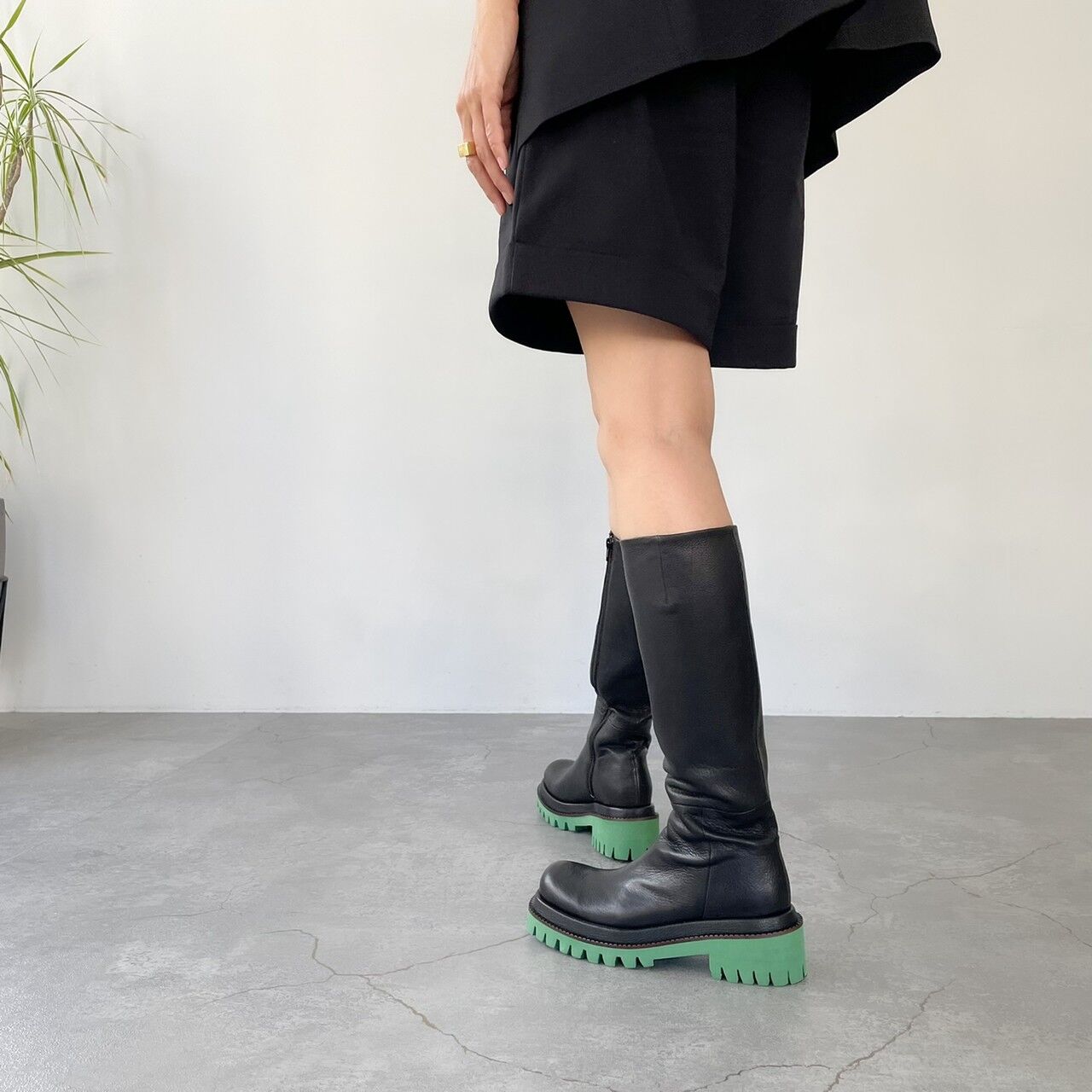 529016 Lug sole long boots