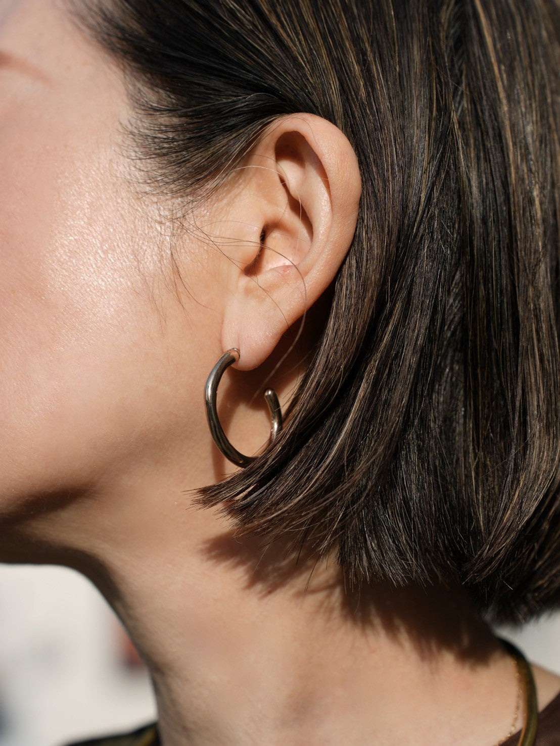 560233 hoop earrings