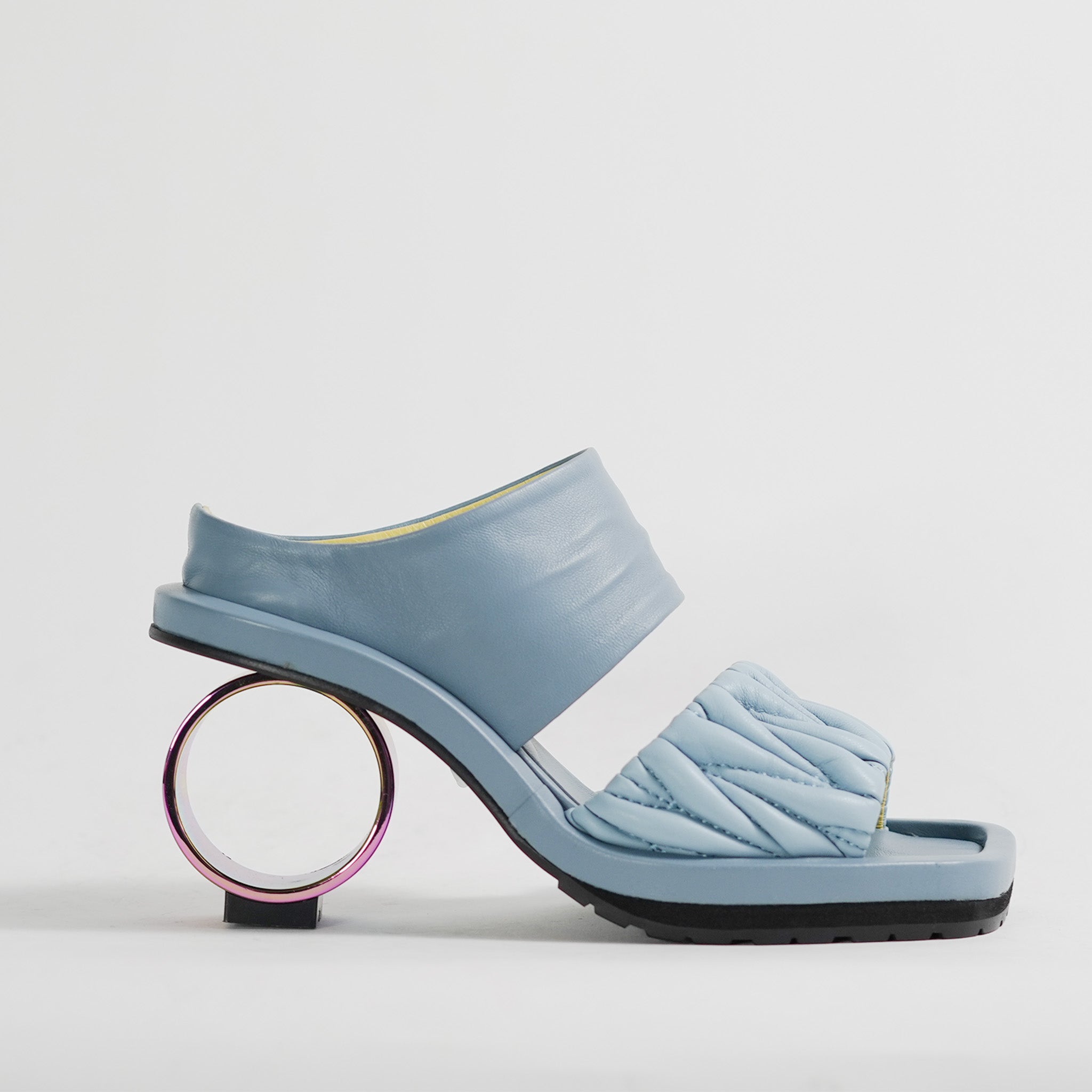 542171 Circle heel padded sandals