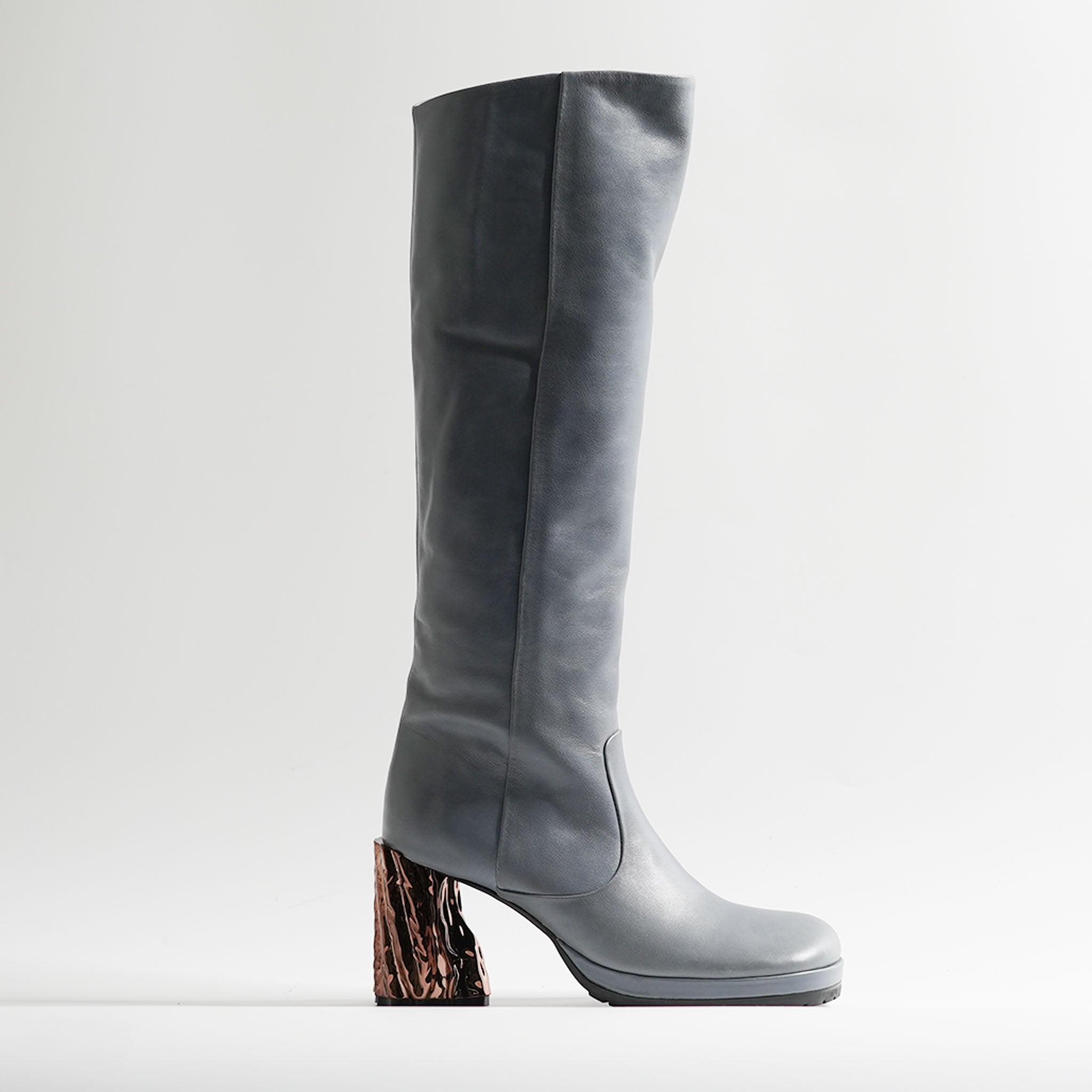 539020 Round toe long boots