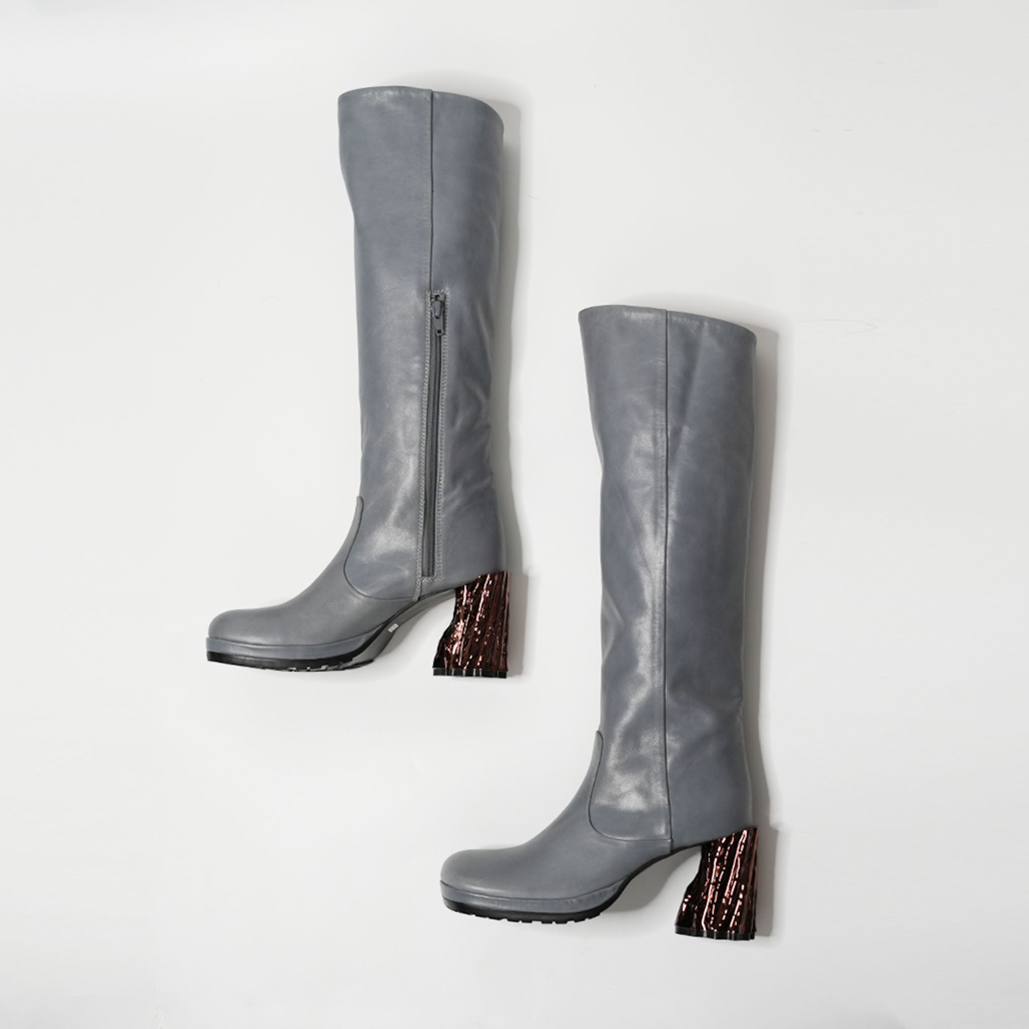 539020 Round toe long boots