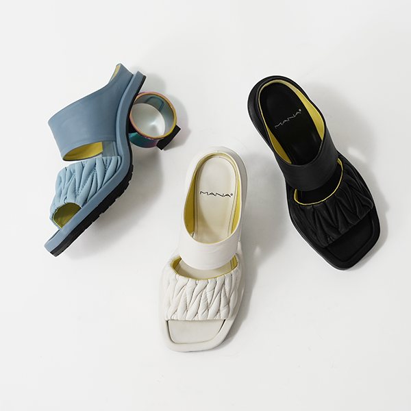 542171 Circle heel padded sandals