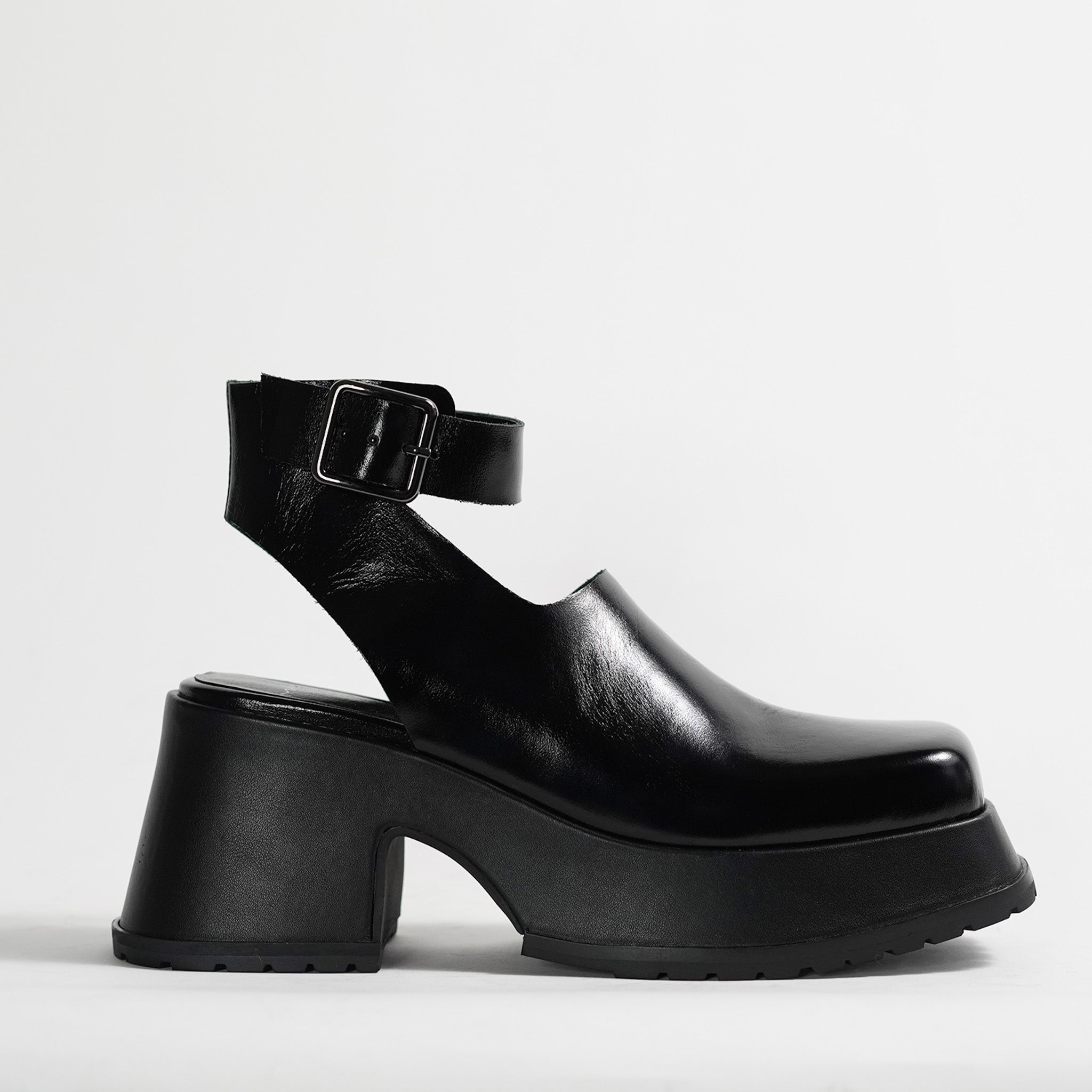 543018 Volume sole square belt