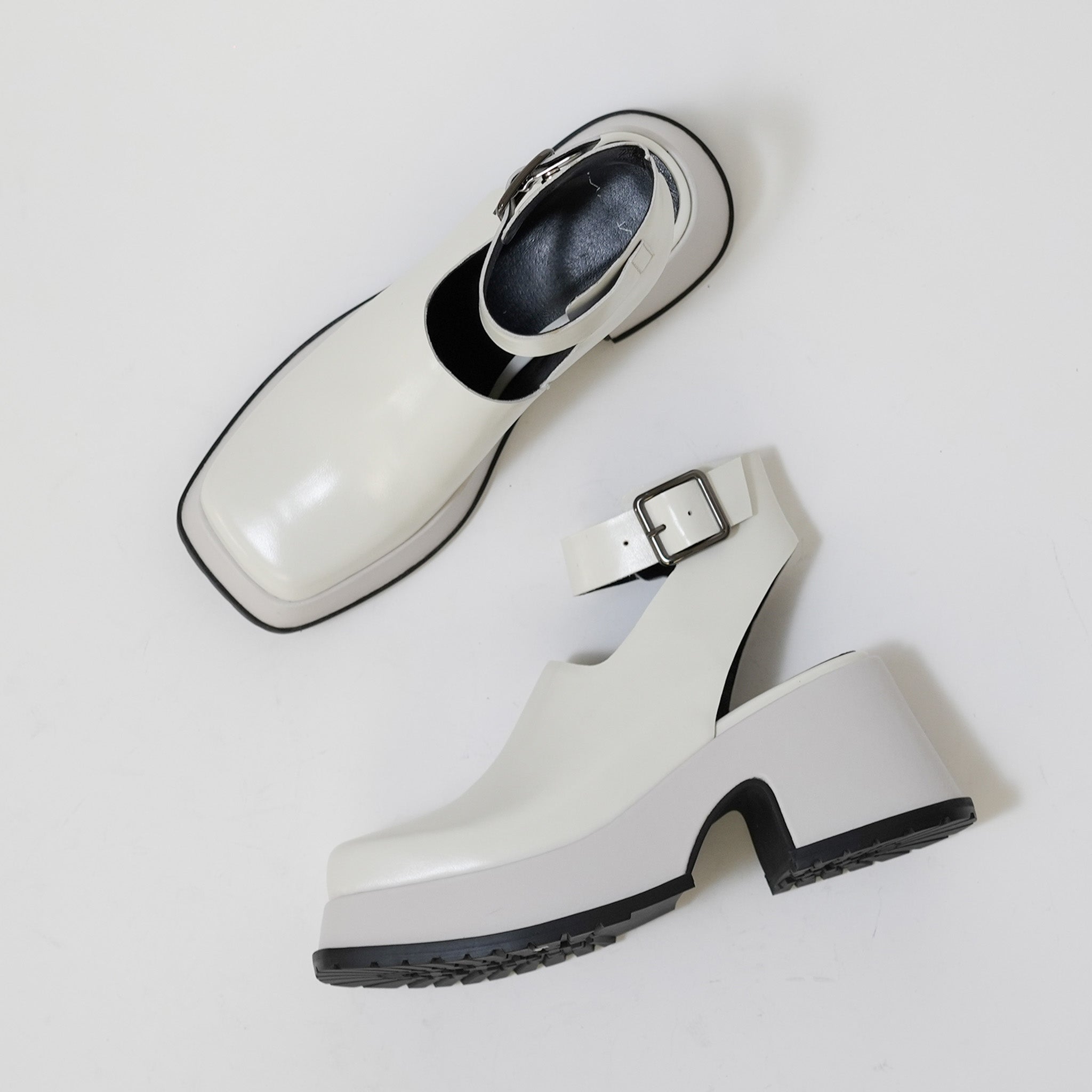 543018 Volume sole square belt