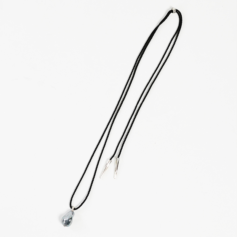 550264 Baroque code long necklace