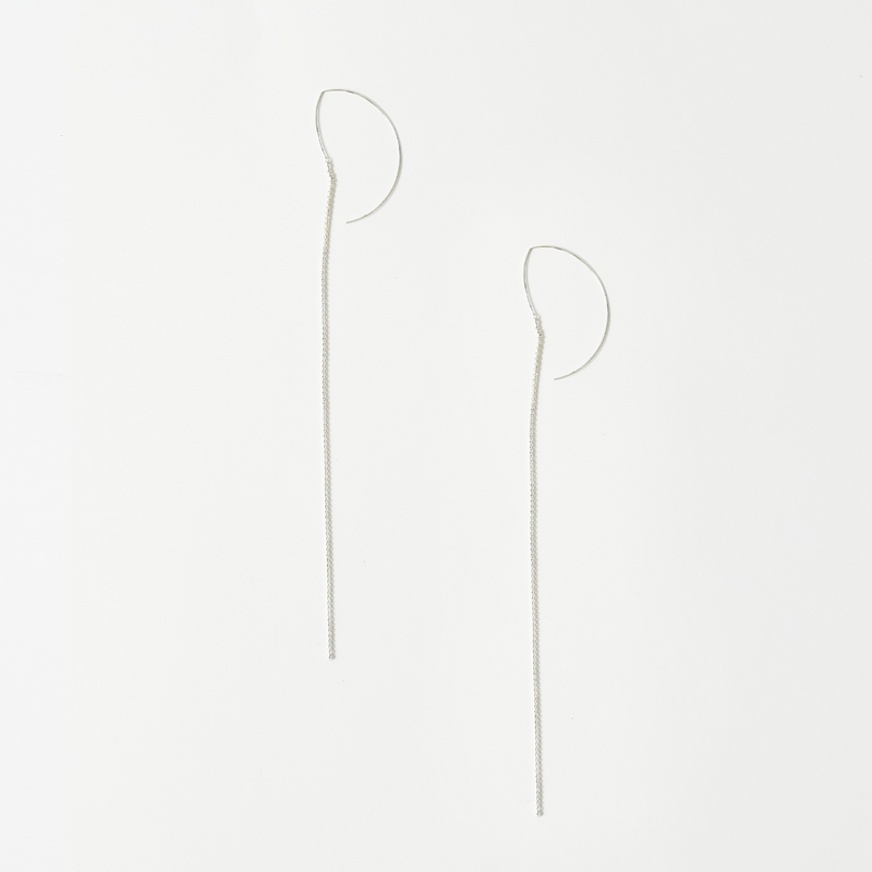 550267 Chain long earrings