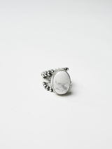 550279 White Turquoise ring