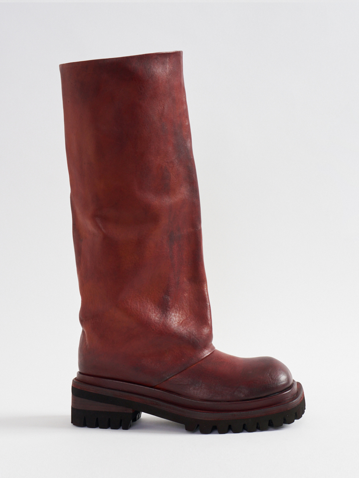 559023 Vintage loose long boots