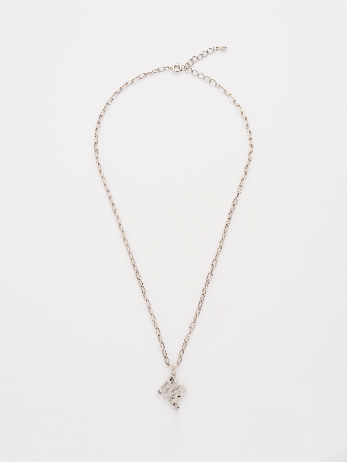 560243 initial necklace