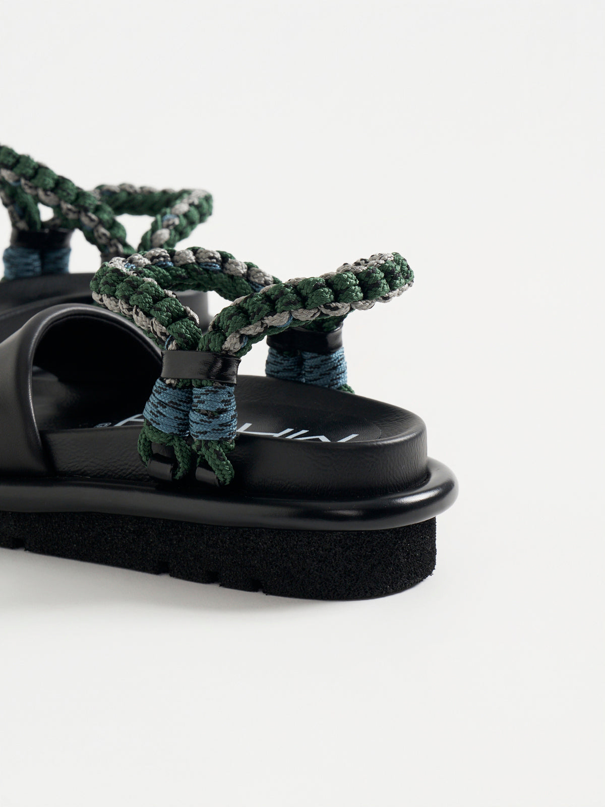 562193 スネークノットサンダル