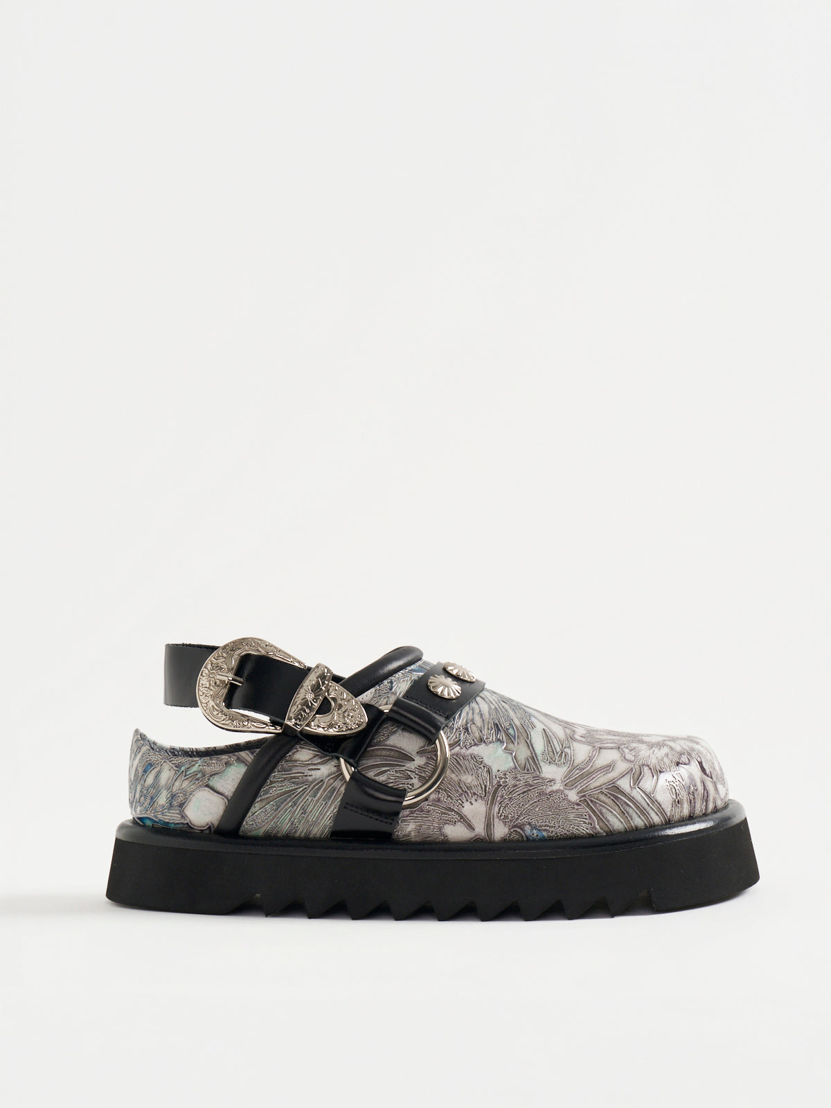 563000 オーネイトサボシューズ