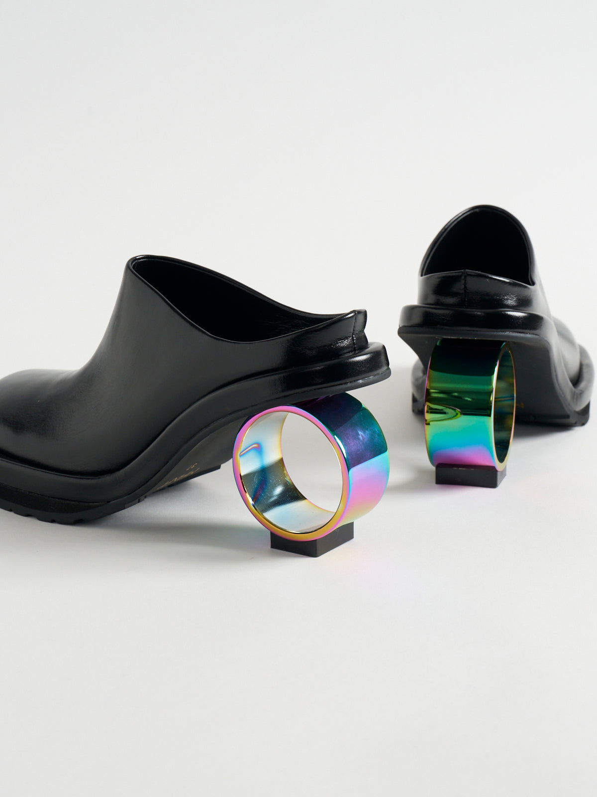 565001 スクエアトゥサークルヒールミュール