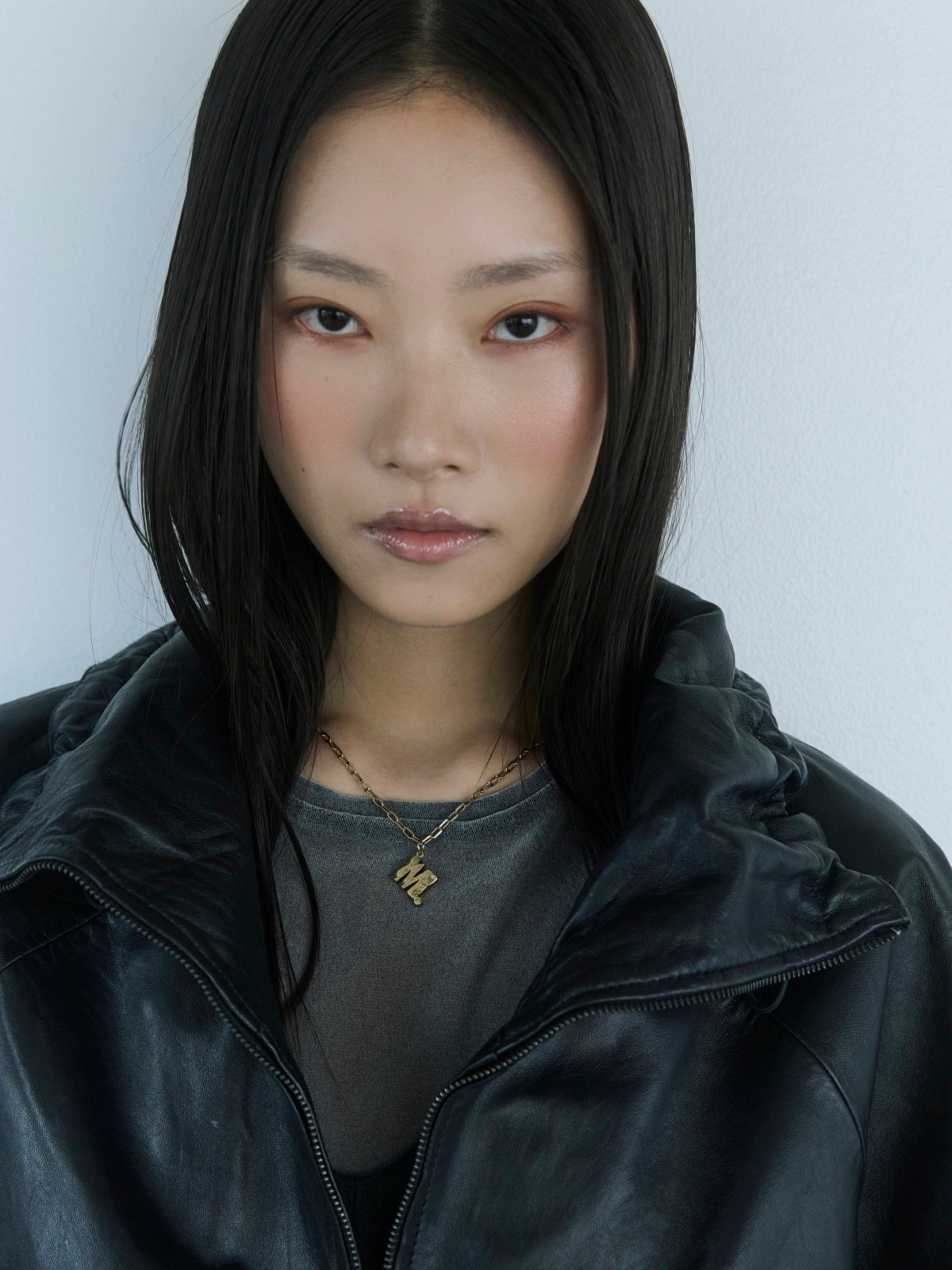 560243 initial necklace