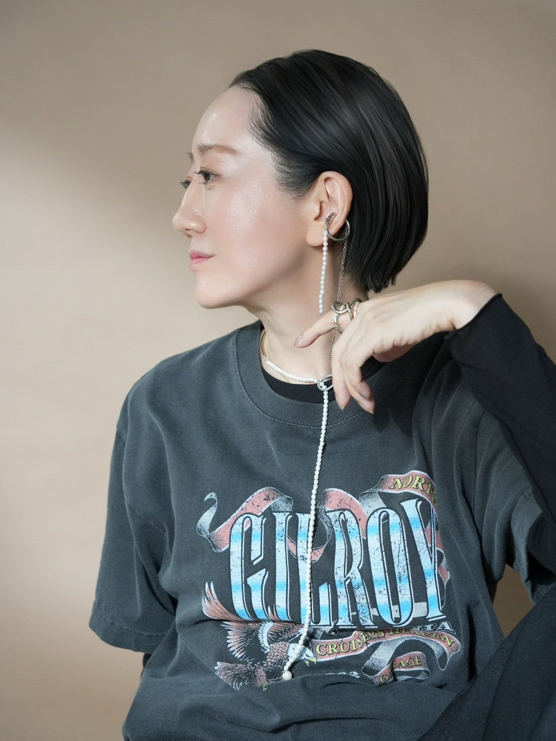 550219 droop pearl earcuff