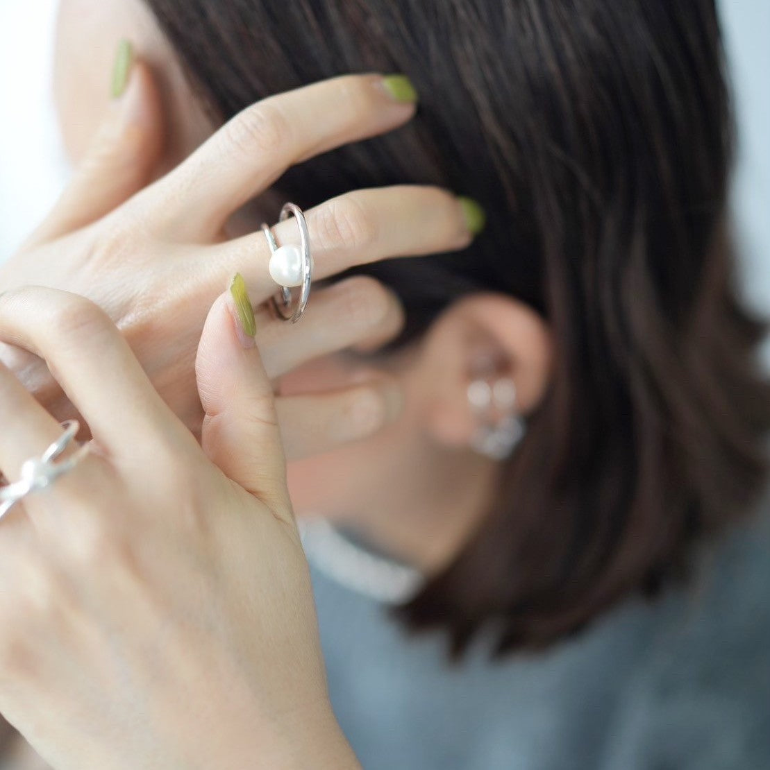 530235 pearl earcuff ring