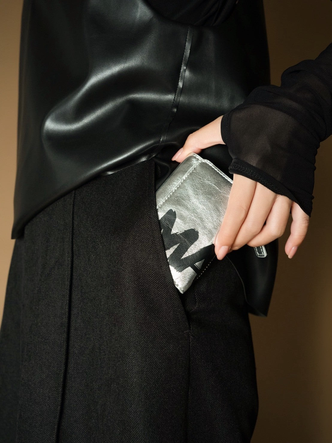 550303 Logo wallet