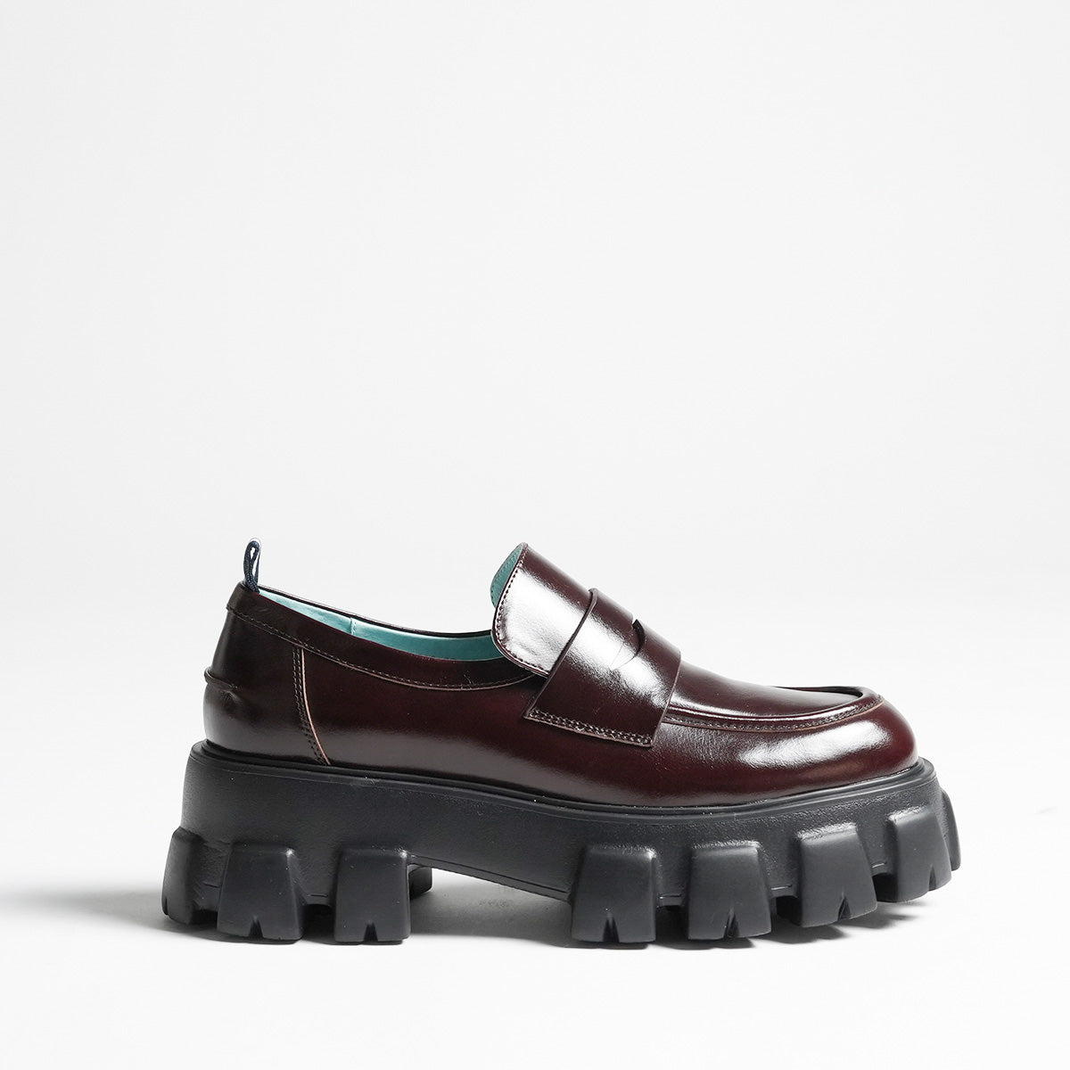 561013 Everyday Loafers