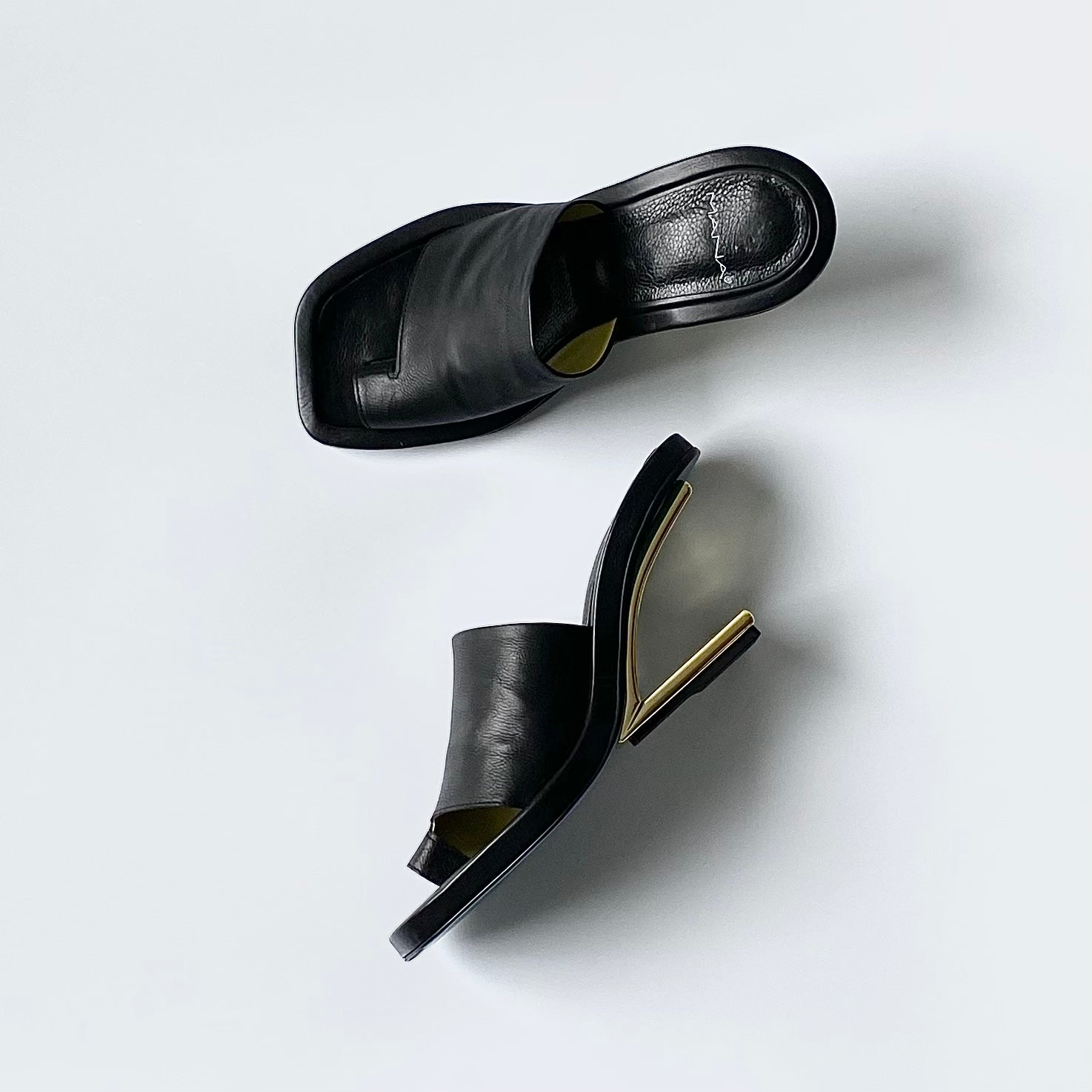 532157 Square Tongue Mules